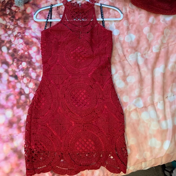 Red Lacey Party Mini Bodycon Dress - Picture 6 of 7